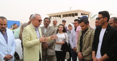 محافظ قنا وطلاب التعليم العالى يتفقدون مشروعات المنطقة الصناعية بقفط