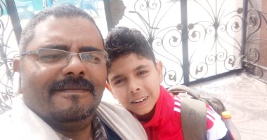 محمد عن لقاء الأهلى والزمالك: انتماءاتنا الكروية أنا وابنى مختلفة وربنا يستر