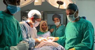 مستشفى أسوان الجامعى ينقذ حياة مريض من الموت بعد إصابته بقطع فى الرقبة