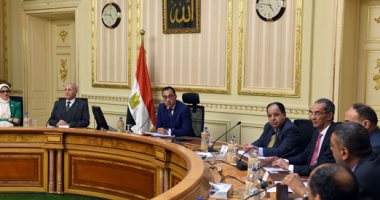 رئيس الوزراء: إطلاق حملة التوعية بمنظومة التأمين الصحى الشامل قريبا