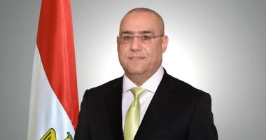 وزير الإسكان يتابع تنفيذ وحدات الإسكان الاجتماعى بالمحافظات والمدن الجديدة
