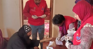 محافظ المنيا يعلن توقيع الكشف على مليون و933 ألف مواطن بحملة "100 مليون صحة"