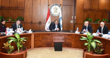 الملا: تنمية الكوادر البشرية الركيزة الأساسية لاستدامة انطلاق قطاع البترول