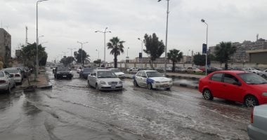 فيديو وصور.. نوة الحسوم تغرق بورسعيد وتتسبب فى رفع منسوب المياه بالشوارع 