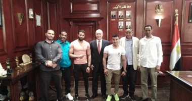 محافظ الأقصر يشيد بتفوق 4 أبطال من أرمنت ببطولة الجمهورية لكمال الأجسام