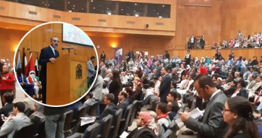 رسائل سلام فى أسبوع الشعوب.. محافظ أسيوط: الرئيس السيسى حريص علي نشر السلام بين الشعوب..وسفير اليمن بالقاهرة: مصر استقبلت آلاف النازحين.. ورئيس جامعة أسيوط: ندعم قبول الآخر وتوفير الدعم والإبداع للطلاب.. صور