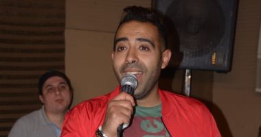 صور.. كواليس بروفات محمد عدوية قبل حفله بأكتوبر 