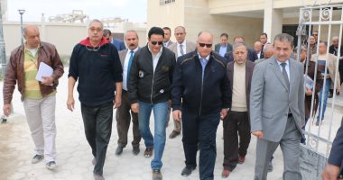 محافظ القاهرة يتفقد أعمال التطوير الجارية فى منطقة شق الثعبان.. صور
