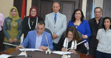 صور.. محافظ البحر الأحمر يشهد توقيع بروتوكول تعاون للترويج السياحى