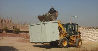 صور.. مدينة الطود تركب 5 أكشاك محولات كهرباء وأعمدة إنارة ضمن الخطة الإستثمارية