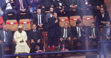 أولياء أمور لاعبى سباحة الأهلى يطالبون بتغطية حمام السباحة