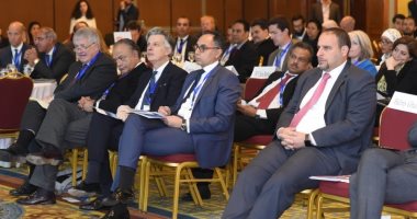 6 شركات رعاية صحية بريطانية تبحث فرص الأعمال فى مصر وتزور قناة السويس 