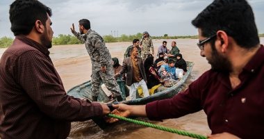 صور وفيديو.. إيران بين غضب الطبيعة وسندان العقوبات.. إخلاء 70 قرية فى خوزستان بسبب الفيضانات.. الطوارئ تكشف ارتفاع الضحايا لـ57 قتيل و478 جريحا.. والصليب الأحمر: الحظر حال دون تقديم مساعدات إنسانية للمنكوبين