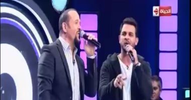 محمد رشاد ضيف هشام عباس بـ"شريط كوكتيل" على الحياة.. الخميس