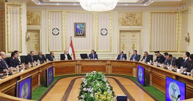 رئيس الوزراء يُتابع تنفيذ تكليفات الرئيس حول استراتيجية تصنيع السيارات الكهربائية
