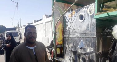 فيديو وصور.. عصارة قصب متحركة بقنا.. "أبو ياسين": "اللى يشرب من عندى بيرجعلى تانى"