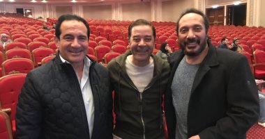 "شبك يا مصرى إيديك شبك" تجمع ثروت والحجار وصالح فى حفل يوم "اليتيم" اليوم
