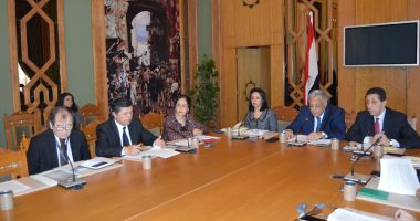 "الخارجية": قرب إنشاء منظمة تنمية المرأة التابعة لمنظمة التعاون الإسلامى بمصر