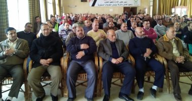 صور ..العاملون بمصنع السكر بكفر الشيخ يؤيدون التعديلات الدستورية فى مؤتمر حاشد