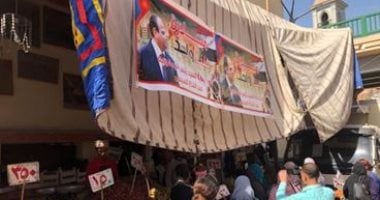 صور.. إقبال كبير من المواطنين على منافذ "كلنا واحد" لمواجهة الغلاء