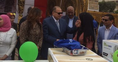 فيديو وصور.. محافظ الفيوم يشهد حفل تسليم جهاز عرائس للأيتام