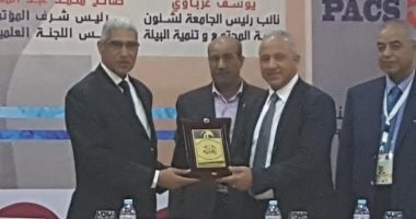 رئيس جامعة جنوب الوادى يفتتح فعاليات المؤتمر الدولى الخامس للفنون التشكيلية بالأقصر