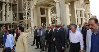 فيديو.. وزير الزراعة من أسيوط: تنسيق حكومى للتيسير على المزارعين خلال موسم توريد القمح