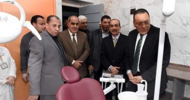 محافظ الشرقية يتفقد عيادة التأمين الصحى بالديوان العام ويطمئن على الخدمة الطيبة 