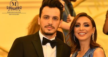 غزل وقبلة وشكر.. رومانسية المطربة أنغام وزوجها أحمد إبراهيم فى الموريكس