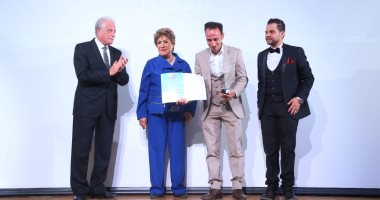 صور.. تعرف على جوائز مهرجان شرم الشيخ الدولى للمسرح الشبابى فى دورته الرابعة