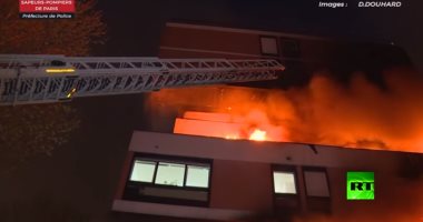 شاهد.. حريق ضخم فى باريس ورجال الإطفاء يسيطرون عليه
