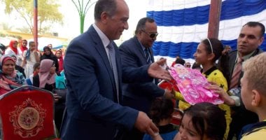 صور.. مدير أمن الوادى الجديد يشهد احتفالية يوم اليتيم بنادى الشرطة فى الخارجة