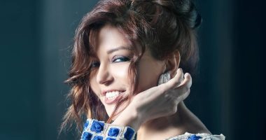 سميرة سعيد تطرح "إنسان آلى" بتوقيع بلال سرور قريبا
