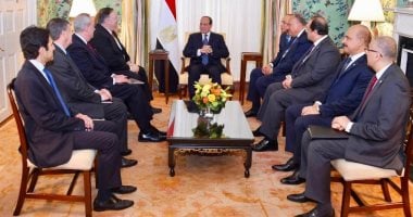 السيسي يؤكد لوزير خارجية أمريكا موقف مصر الثابت بالتوصل لحل عادل وشامل يضمن حقوق شعب فلسطين.. والتسوية السياسية بسوريا وليبيا واليمن.. "بومبيو" يشدد على تكثيف التنسيق مع مصر.. والرئيس يستقبل كبير مستشاري ترامب