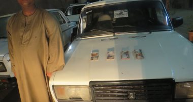 القبض على سائق تاكسى متهم بسرقة 30 ألف جنيه من راكب 