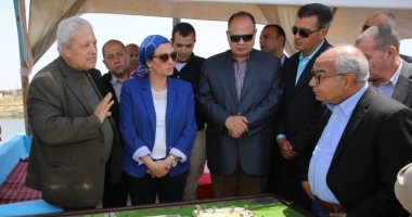 وزيرة البيئة: دراسة حلول هيئة الثروة السمكية لتخفيف الأحمال على بحيرة قارون
