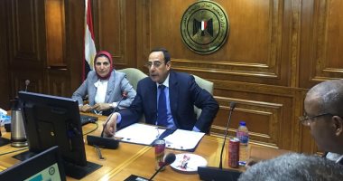 وزير التعليم العالى والبحث العلمى يتلقى تقريرًا حول تنمية بحيرة البردويل
