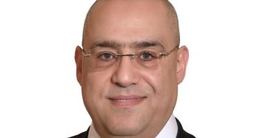 وزير الإسكان: تنفيذ أكثر من 10 آلاف شقة بـ"الإسكان الاجتماعى"