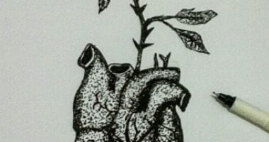 قارئ يشارك اليوم السابع برسومات فنية باستخدام الزيت والرصاص