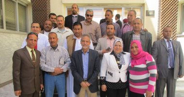 صور.. التنمية المحلية تحتفل بتخريج 108 متدربين من مركز سقارة