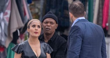 بسبب The Hitman's Wife's Bodyguard سلمى حايك فى أحضان صامويل جاكسون