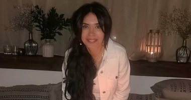 صور.. راقصات أجنبيات يهنئن دينا بمناسبة عيد ميلادها