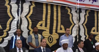 انهاء خصومة ثأرية بين عائلتين فى مركز نصر النوبة بحضور 3 آلاف مواطن