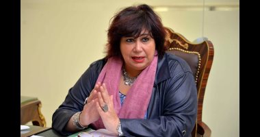 وزيرة الثقافة ومحافظ أسوان يشهدان ختام دورة اليوبيل الفضى للسمبوزيوم الدولى للنحت.. صور