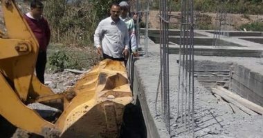صور.. إزالة 14 حالة تعدى على الأراضى الزراعية وأملاك الدولة بالبحيرة