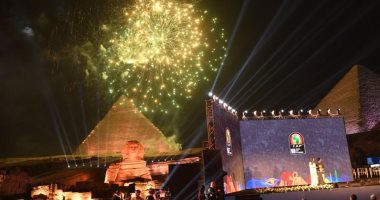 شاهد الألعاب النارية تزين سماء الأهرامات فى حفل قرعة أمم إفريقيا.. صور