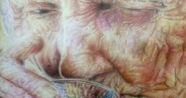 عمر : الرسم موهبتى وتعلمته من الانترنت و صار مصدر رزق لي