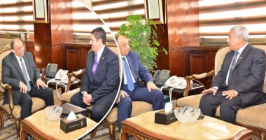 طوارئ بوزارة التنمية المحلية استعدادًا لاستقبال شهر رمضان.. شعراوى يوجه المحافظين بالتأكد من توافر السلع الغذائية قبل الشهر الكريم.. وغرف عمليات بالوزارة والمحافظات لاستقبال أى شكاوى من نقص السلع