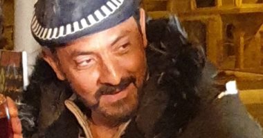 صورة "الدمنهورى وحش الطريق".. فتحى عبد الوهاب فى "طلقة حظ"