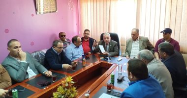 صور.. رئيس شركة مياه القليوبية يبحث مع منظمات المجتمع المدني مشاكل فواتير المياه بالمحافظة